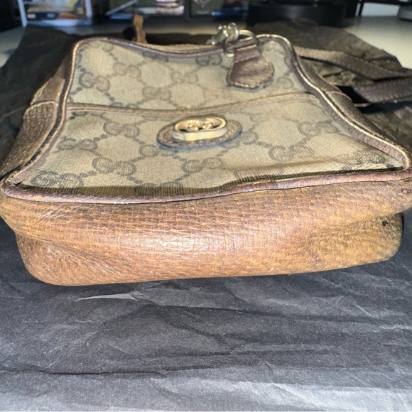 GUCCI GG Monogram Logo Mini Crossbody AUTHENTIC - Picture 2 of 5